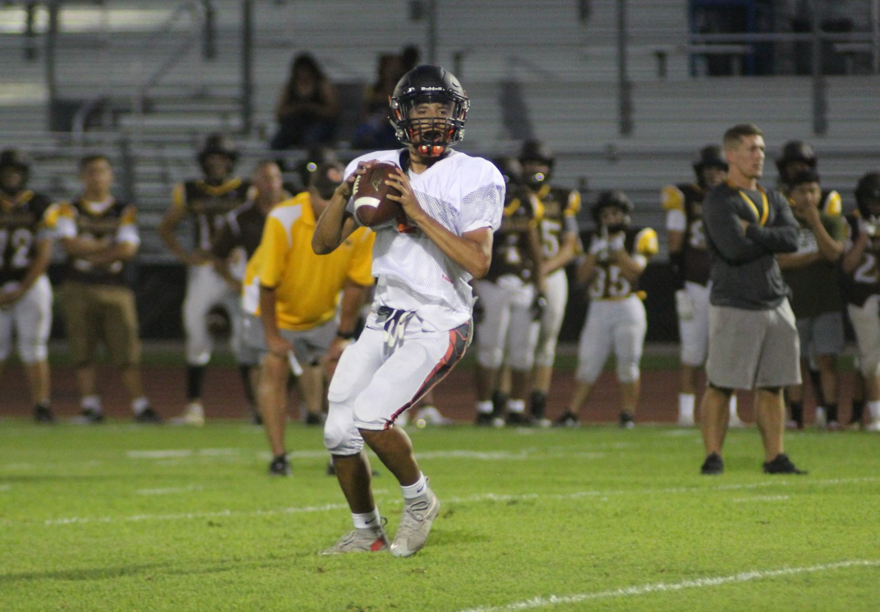 Kingsburg, Selma compete in scrimmages